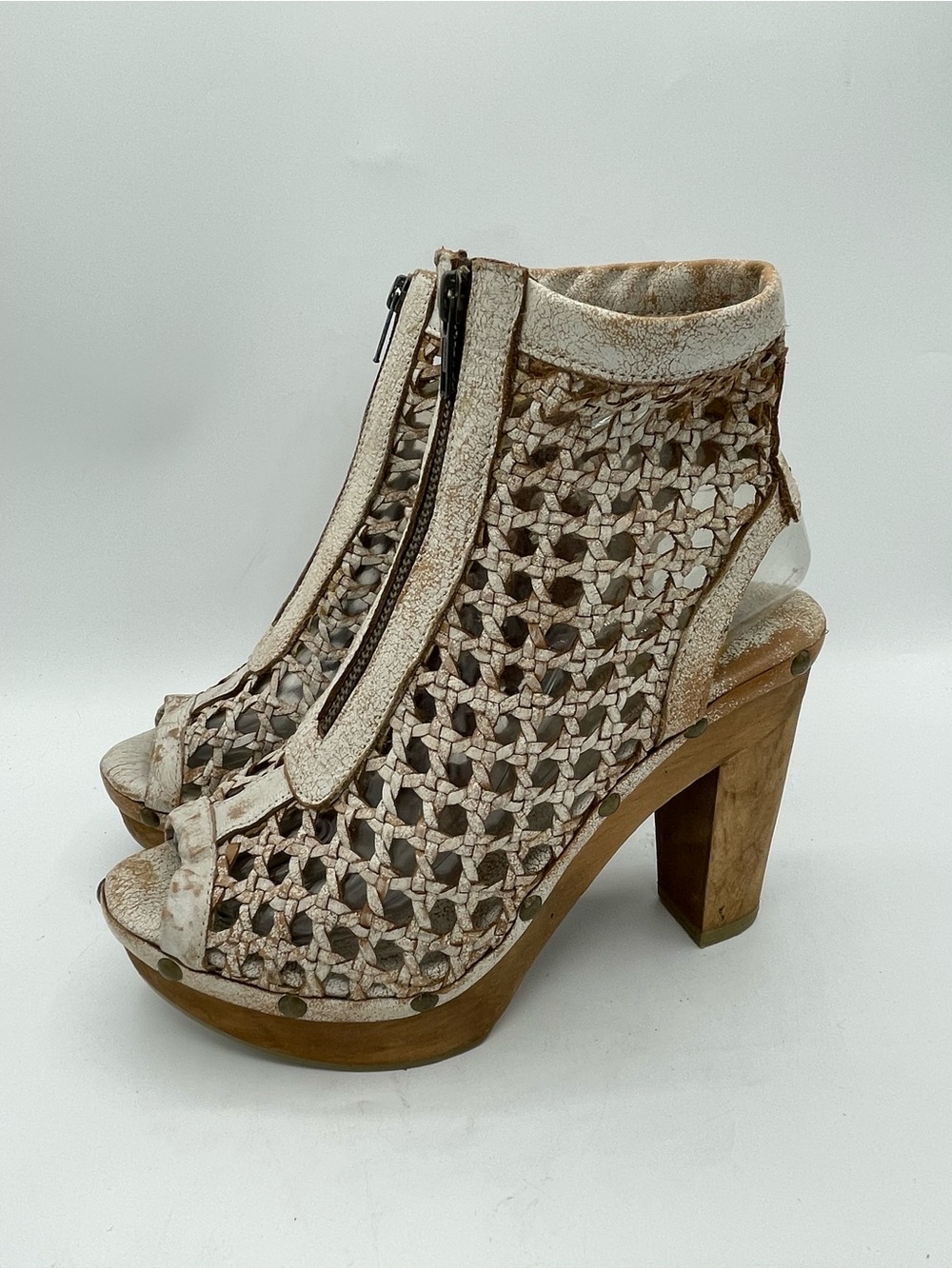 Sbicca Vintage Collection Woven Open-Toe Heeled Bootie - White/Cream